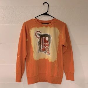 Bleached Detroit tigers crew neck